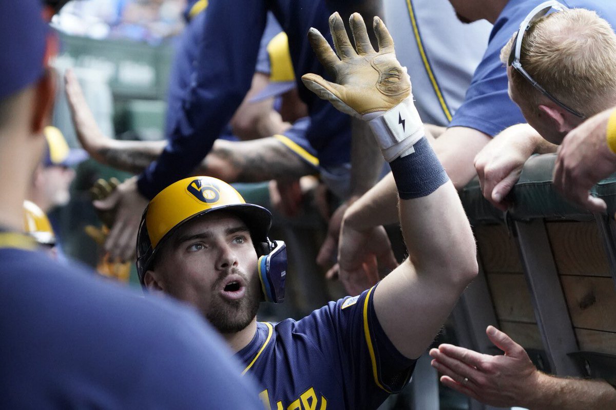 #Brewers rookie Caleb Durbin, a Chicago-area native, hits home run in 'homecoming' at Wrigley Field to help beat #Cubs. ⁦⁦<a href="/WASHUBears/">WashU Bears</a>⁩ #LFScouts  apnews.com/article/brewer…