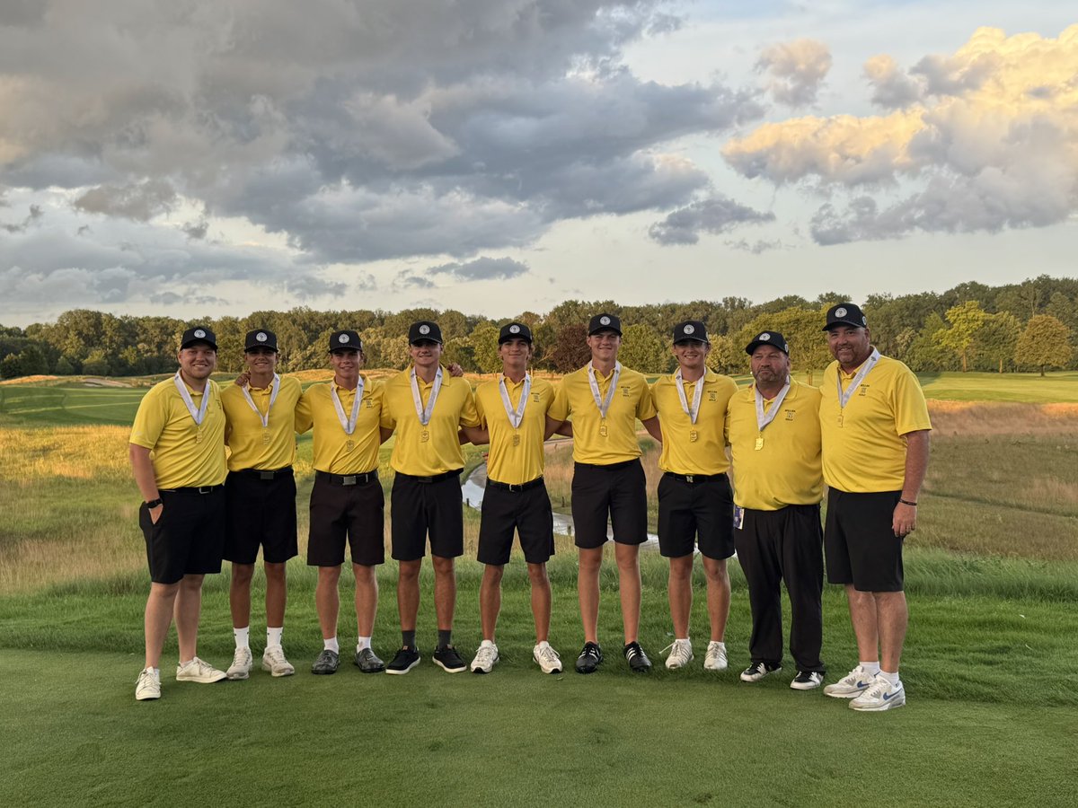 Miller post season was living the dream. Millers win sectionals, regionals, and place third at state. I also made the all state team among some amazing golfers. I will never forget my time at Noblesville and we will always be family no matter where we go.