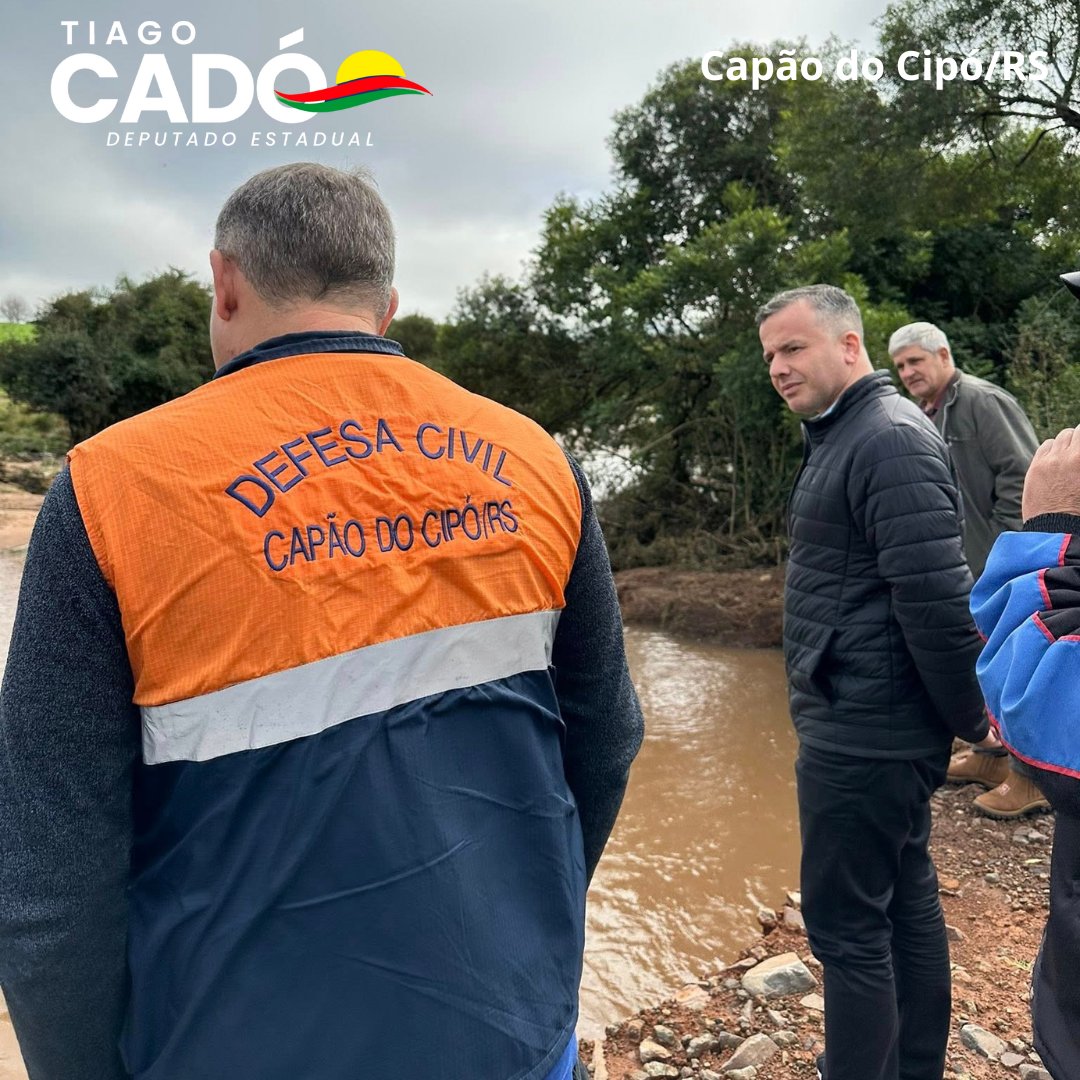 sergiomarion's tweet image. Junto aos prefeitos @fracarocardoso e @ivoriguassojr acompanhei na manhã desta quinta os estragos provocados pela chuva nas estradas e pontes.
Já liguei para o @eduardoleite relatei que a nossa região precisará de apoio do @governo_rs
Meu mandato esta a disposição da comunidade.
