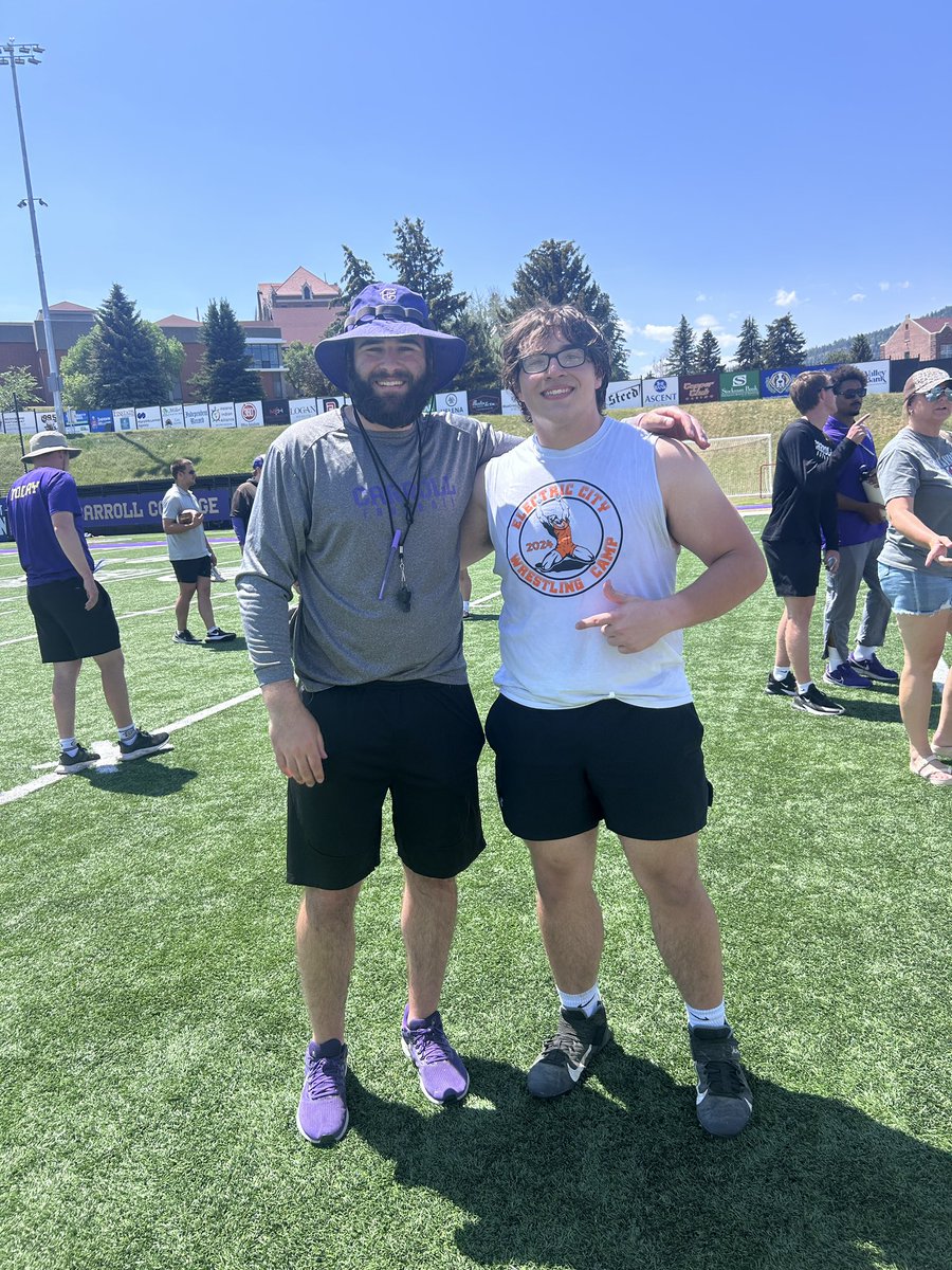 Peytonfenner64's tweet photo. Thank you @FootballCarroll for having me come out for the prospect camp. It was a lot of fun and a great opportunity to get better and to learn new techniques!! @CoachLHyde @CoachPfanny @coachmikebrunk @RandyBandelow @CoachTPurcell @CMRFootball #RFTB #GoSaints #GoRustlers https://t.co/OmWPnwVEeX