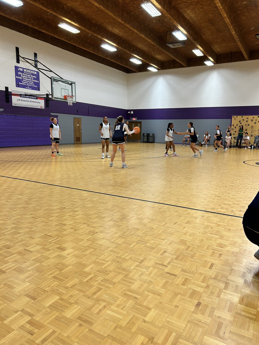JPII_WBB's tweet photo. A little food and a lot of team bonding before getting back to the grind. Finished strong at the Portland summer shootout. Now for some rest and relaxation over the summer to recharge those physical and mental batteries. 🏀 🛡️🏀 #SheIsStrong https://t.co/WVz3z5q6Bg