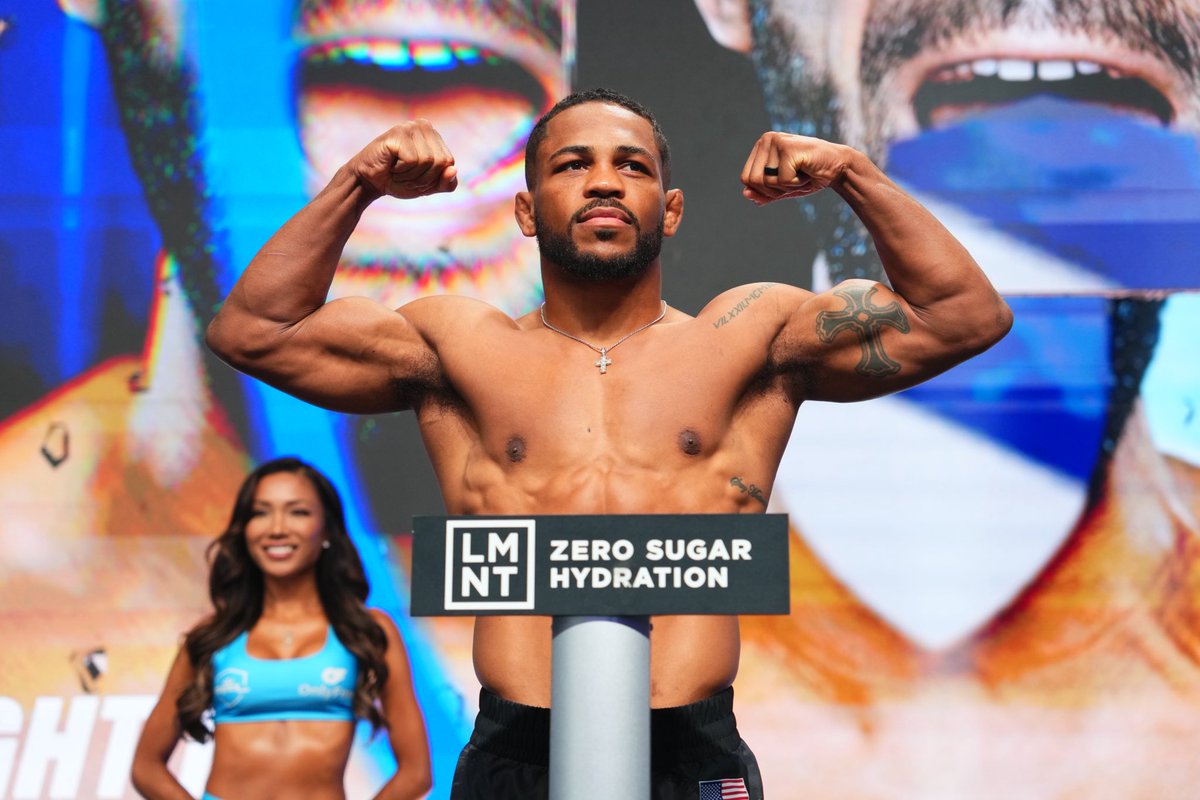 king_colgan's tweet image. Tomorrow night we earn our crack at the throne. How I’ve missed this moment….ALIVE!! Catch it live on ESPN &amp;amp; ESPN+ 🤴🏾👊🏾 
•
#MMA #PFL #UFC #UsaWrestling
#KingShit