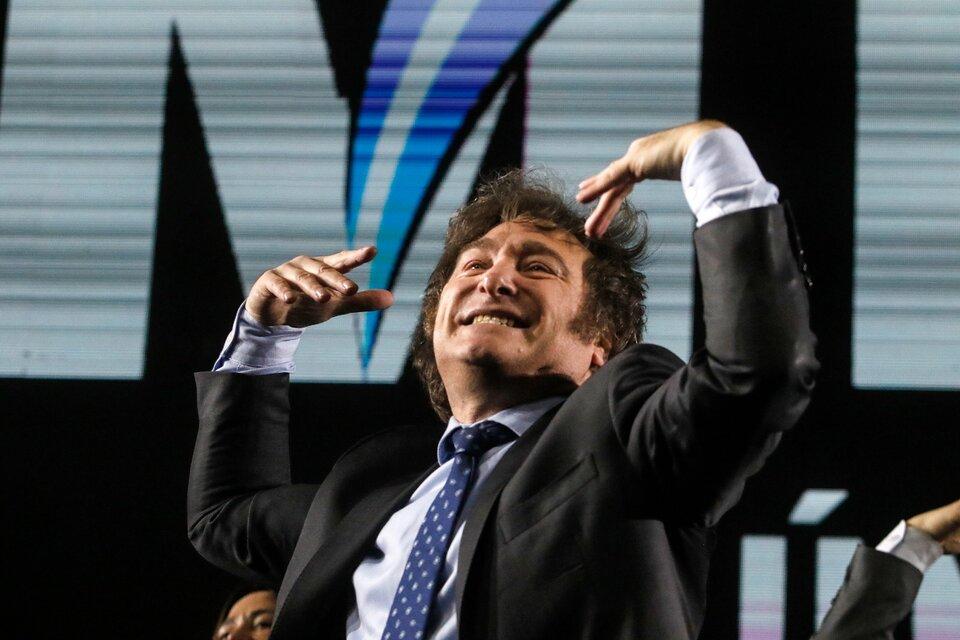 Si investigan a fondo a este corrupto más grande de la historia 
¡Sale Cristina entra Iguacel!!.
¿O no Milei?