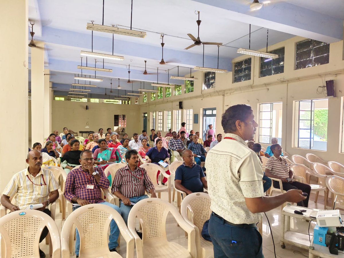CgmHvf's tweet photo. 📱🧘 HVF Training School of HVF, Avadi – a proud unit of AVNL – conducted an awareness session for employees on using Digital Assets by the Ministry of Ayush.
Focus: Promoting holistic wellness through tech!
#DigitalAyush #HVF #WellnessAtWork https://t.co/cgtwUnsOQv