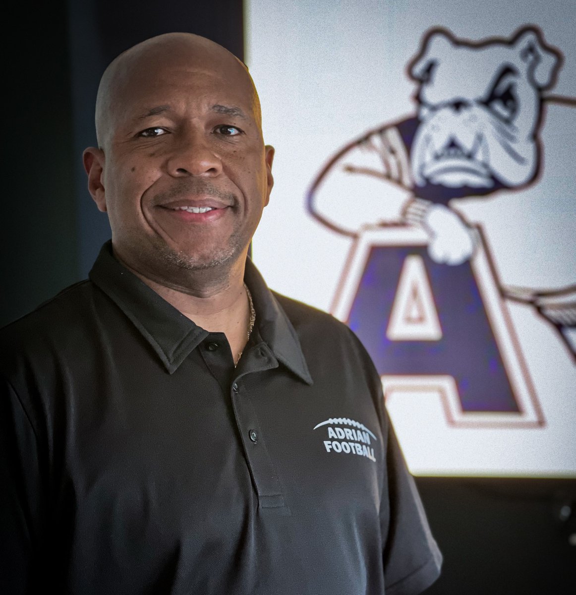 Coach Nate McCray (@coachnmccray) on Twitter photo Huge thank you to <a href="/Coachprince21/">Cp3 Coach Prince III</a> of <a href="/AdrianBulldogs/">Adrian College Athletics</a> for taking the time to connect and share his powerful perspective on family, football, and the fundamentals of coaching for the below article: coachesscoop.blogspot.com/2025/06/coach-… Huge thank you to <a href="/Coachprince21/">Cp3 Coach Prince III</a> of <a href="/AdrianBulldogs/">Adrian College Athletics</a> for taking the time to connect and share his powerful perspective on family, football, and the fundamentals of coaching for the below article: coachesscoop.blogspot.com/2025/06/coach-…