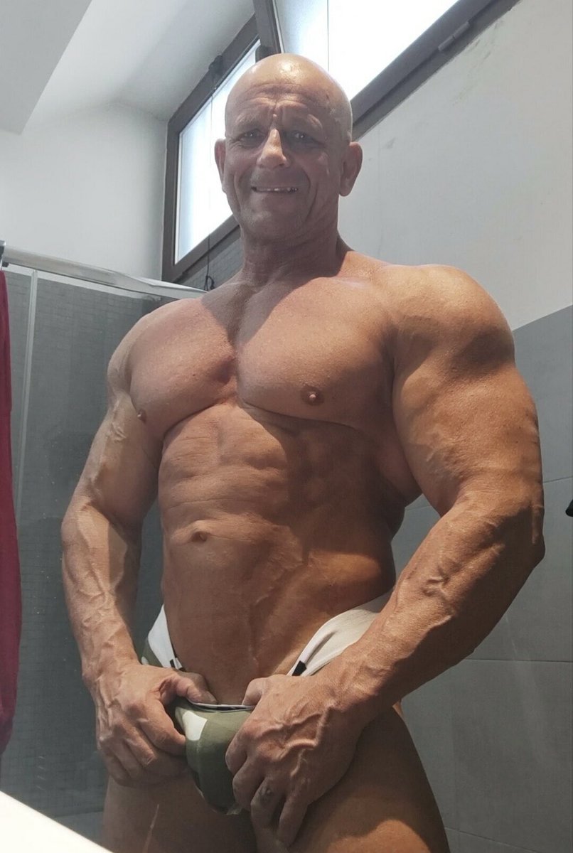 Feels good with that Briefs 🩲