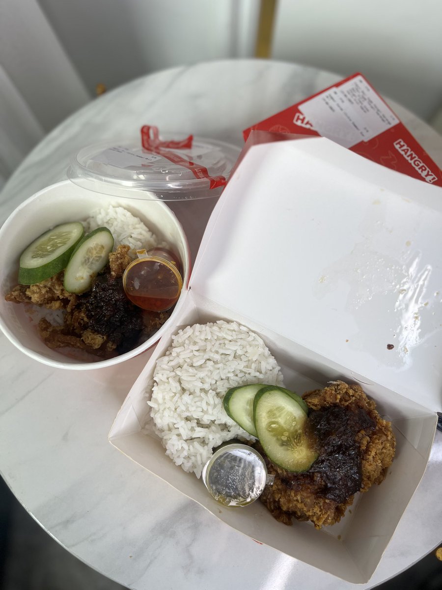“GUE KIRA MARANGGI CUMA DI SATE… TAPI TERNYATA ADA VERSI AYAMNYA 😭🍗 DAN GUE NANGIS, BENERAN ENAK BANGET 😩🔥

Thx <a href="/hangry_id/">Hangry Indonesia</a> Siapapun yang nyiptain ini, lo pahlawan tanpa tanda jasa 🙏 WAJIB COBA SIH, GA BOLEH NGEJOMBLOIN MENU INI 😤💥”