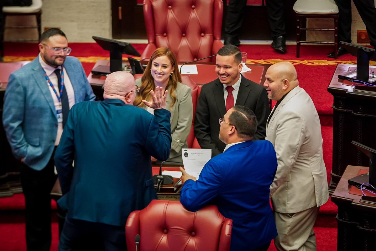 ✅ ¡Seguimos legislando por Puerto Rico!
Durante la sesión de hoy en el Senado, aprobamos importantes medidas que atienden necesidades reales de nuestra gente. Estas iniciativas reafirman nuestro compromiso con la vida, la familia, la justicia social, la educación, la