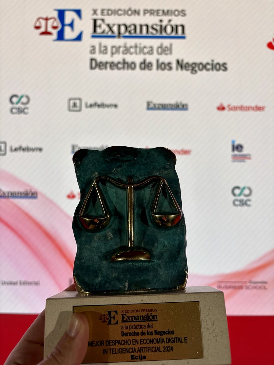 We did it again! Firma del año en economía digital e #IA en la X edición de los premios de ⁦<a href="/exp_juridico/">Expansión Jurídico</a>⁩ 🏆 Enhorabuena #EcijaTeam!