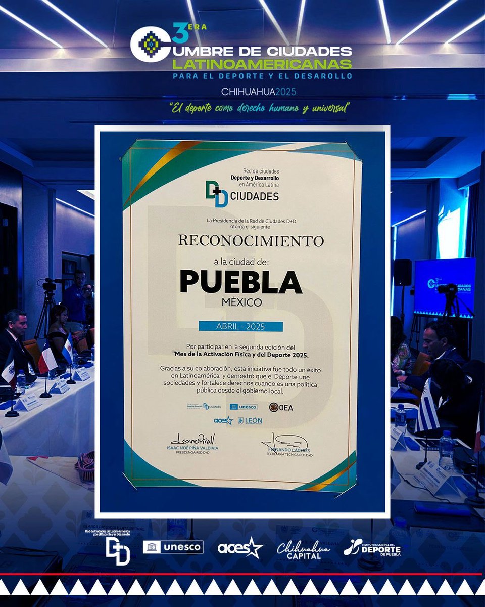 ricardozg00's tweet photo. 🏅Durante la Cumbre de Ciudades Latinoamericanas para el Deporte y Desarrollo recibimos un reconocimiento por la participación de @PueblaAyto en la 2da edición del “Mes de la Activación Física y del Deporte 2025”, iniciativa que activó a más de 1 millón de personas en AL💪🏻 https://t.co/zq7sIHKJli