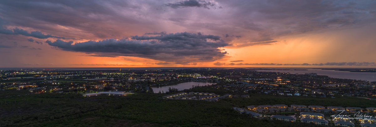 jka62's tweet image. Nice Sunset this stormy evening. I managed to hit a spot to fly while it was not raining.
Looking west out over the Caloosahatchee river delta and the gulf.
@MattDevittWX