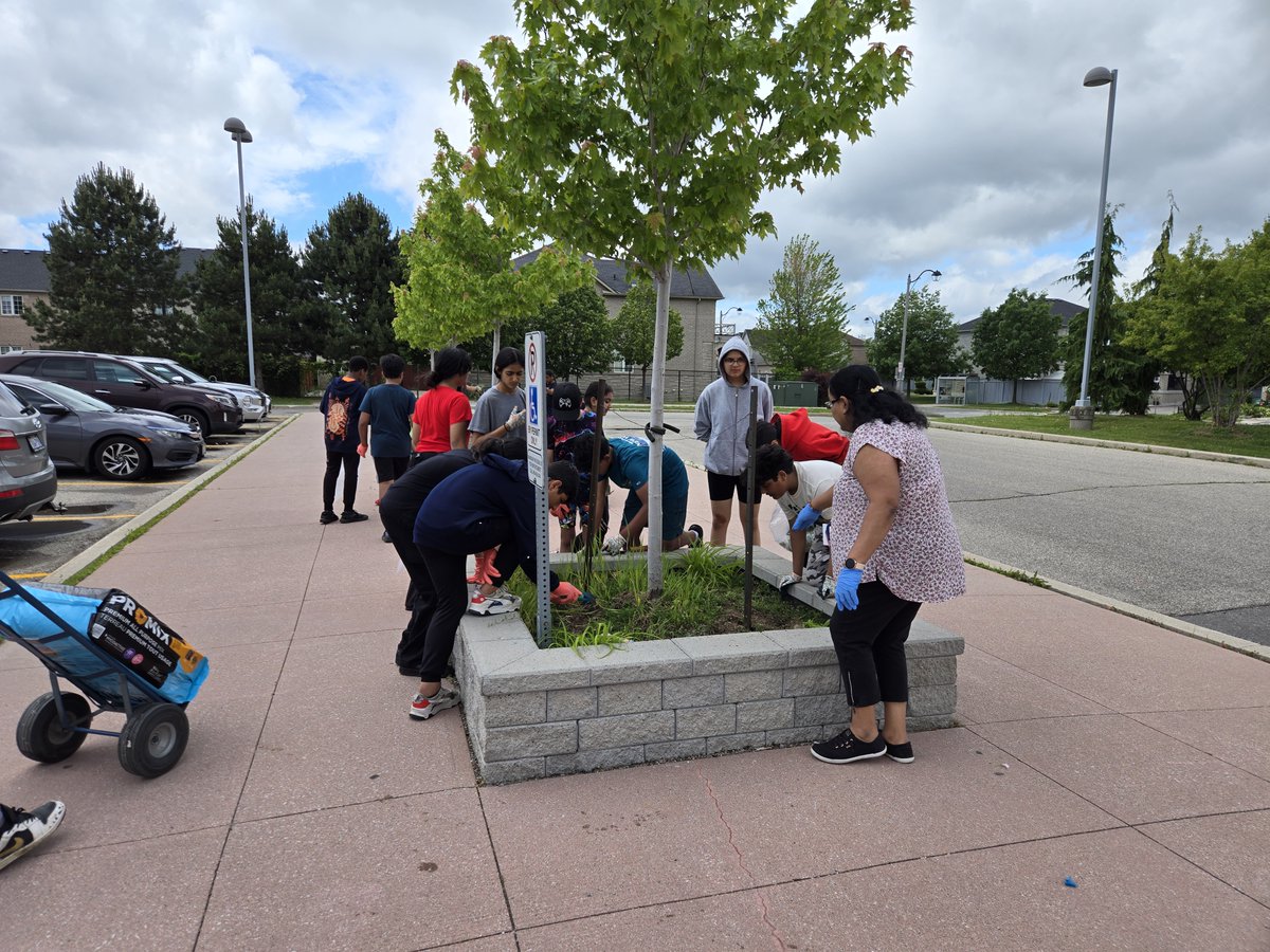 Ms. Lemcke tweet media