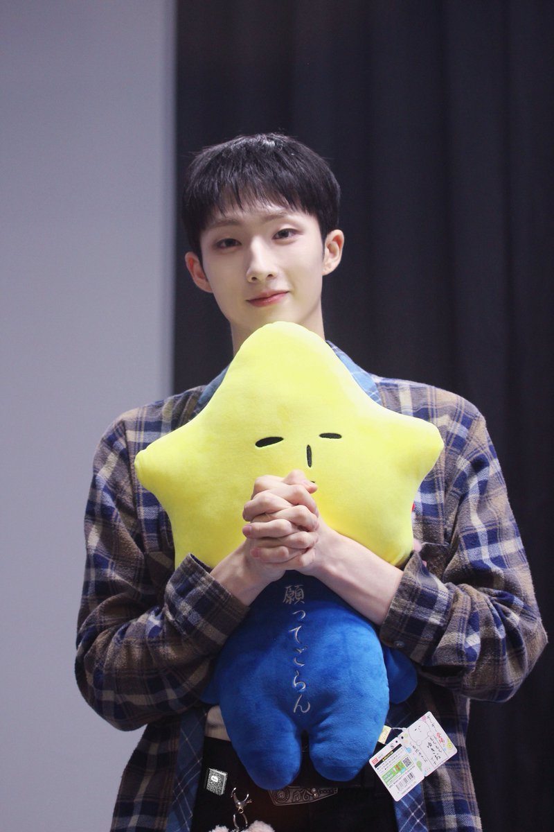 rAINdropHx7's tweet image. 20250618 โญ๏ธ๐ญ๐๐ซ
#P1Harmony #JIUNG #์ง์
์ง์
์!!! เดฆเดฟ(โฉแดโฉ )โนโบ
้กใฃใฆใใใใๅถใใใโจ