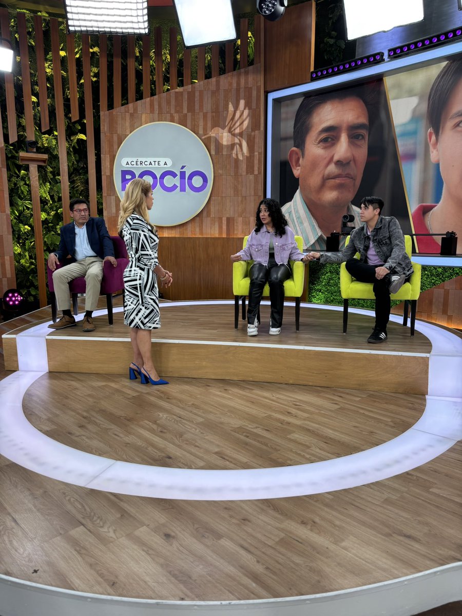 Por miedo a sus papás, María José confiesa que tuvo que ocultar su noviazgo con Julio por más de un año. 😞

#AcércateARocío 𝐩𝐨𝐫 𝐀𝐳𝐭𝐞𝐜𝐚 𝐔𝐍𝐎 📺🔥 EN VIVO bit.ly/AARENVIVO 📲