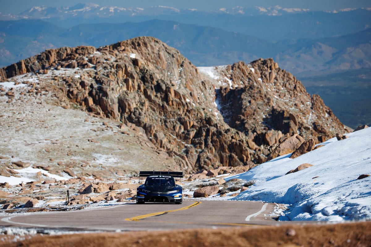 #PikesPeak x Super Mustang Mach-E 🏔️🚀⚡️
