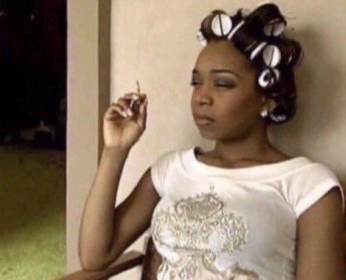 ¿Uno decide ser infiel o no? 
Personalmente creo que sí, uno decide hacerlo. Dejemos de distorsionar una verdad como esta y tratarla como casualidad o accidente porque no lo es, ¿ustedes qué piensan? ya que es el tema del día, hablemos…