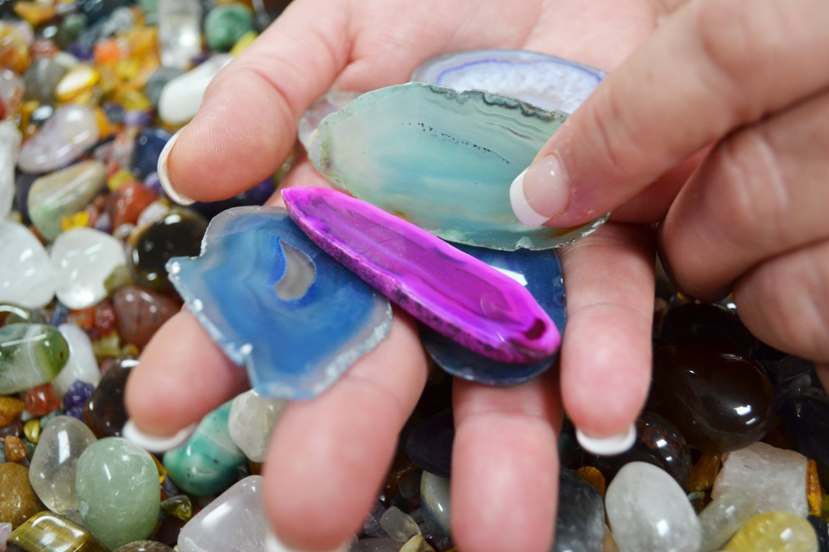 Indoor Gold Panning and Precious Stone Searching only at Midwest Diggers! - Lincoln, Nebraska