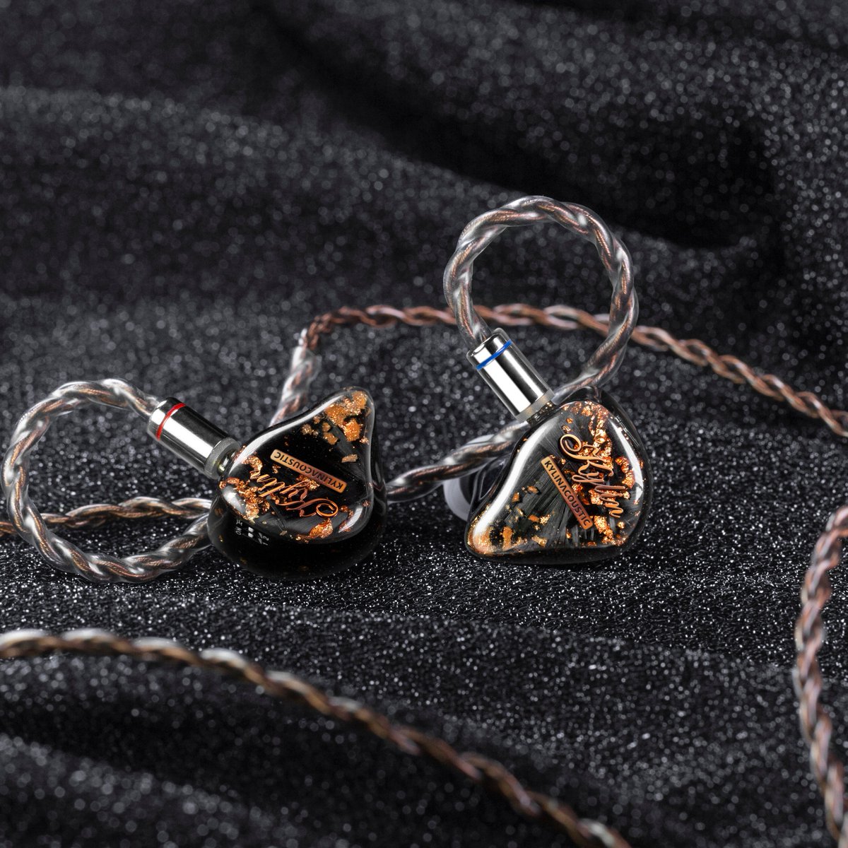 itohya_info's tweet image. 【新製品リリース】
#Whizzer よりブランド8周年記念モデルとして、4つのチューニングが楽しめるフラッグシップイヤホンKylin WCI53が6月27日(金)発売、本日より一部店舗にて予約開始となっております。
itohya.jp/pages/wci53