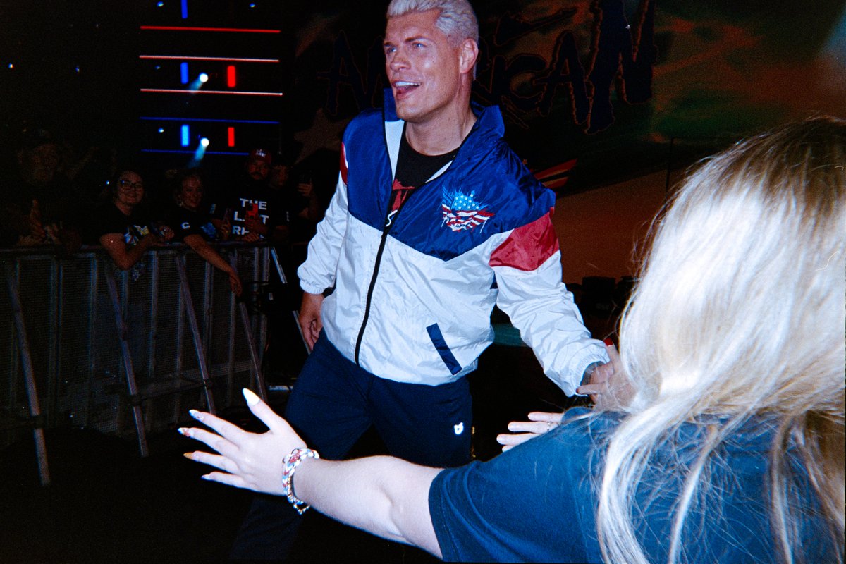 CrisRitchiePics's tweet image. The camera and some photos I made with it in Lexington last week.
