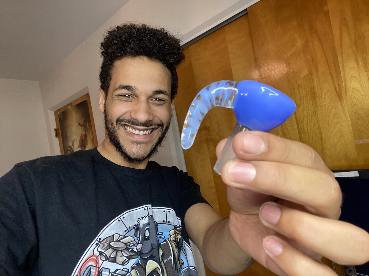 New vid is now live :)

Got some sick new bowls from <a href="/ThickAssGlass/">Thick Ass Glass</a> 

🔗 youtu.be/OcS1Nq3vyN8?si…