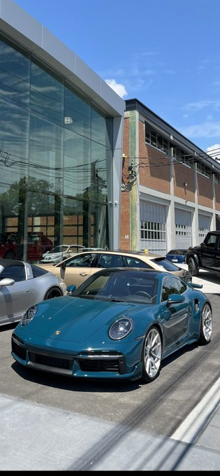 lynk0x's tweet photo. If you had a $3M networth.    

Would you spend $250k on a Porsche 911? https://t.co/NLKyo4vLv4