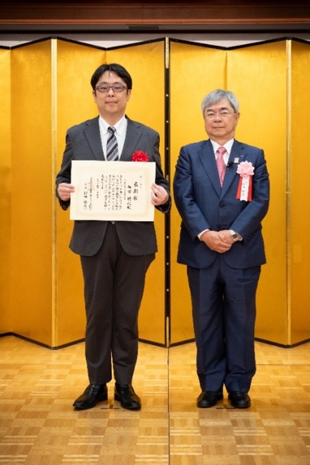量子物理工学研究室の柳田健之教授が第79回日本セラミックス協会学術賞を受賞しました。
詳細はこちら👇
mswebs.naist.jp/topics/%e9%87%…
＃NAIST #大学院 #受賞