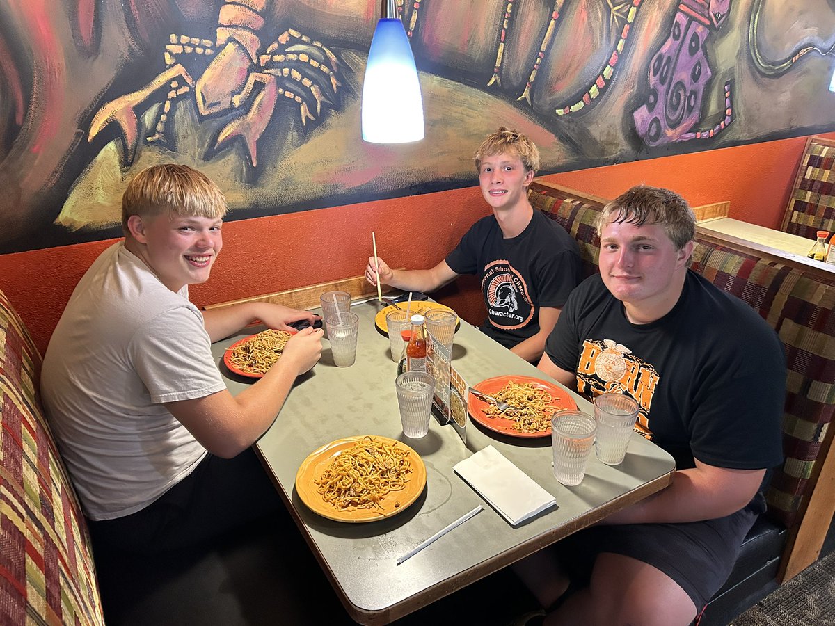 These guys were hungry for some Hu Hot after a long K-State football camp today! They had a great time and did a great job today! #TPOD