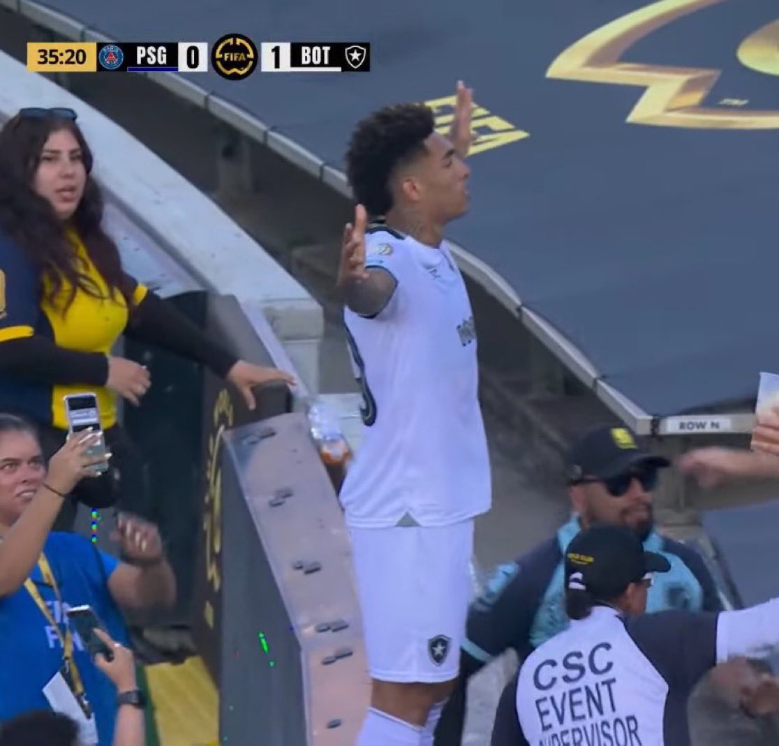 realmilgrauu's tweet photo. NÃO É IA 
NÃO É IA
NÃO É IA

É GOL DO BOTAFOGO, BOTAFOGO ESTA VENCENDO O PSG https://t.co/eNhYJG4aXs
