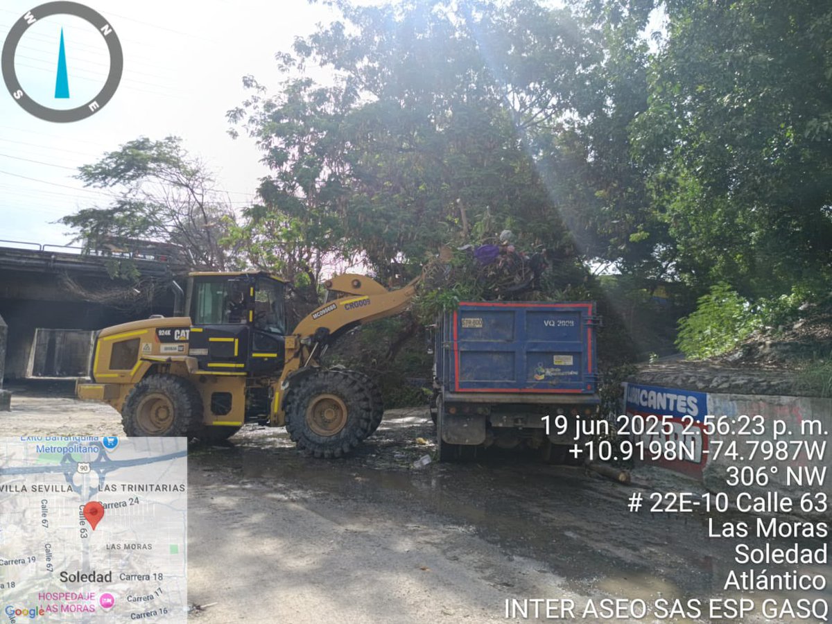 soledadalcaldia's tweet photo. 📢 Exigimos a @GrupoInteraseo un plan de contingencia claro para erradicar los puntos críticos de basura en Soledad.
✅ Cumplimos con la limpieza del basurero en la entrada a Las Moras, pero vamos por más.
¡Necesitamos limpieza permanente y educación ambiental en cada rincón de nuestra ciudad!

#YoQuieroUnaSoledadLimpia