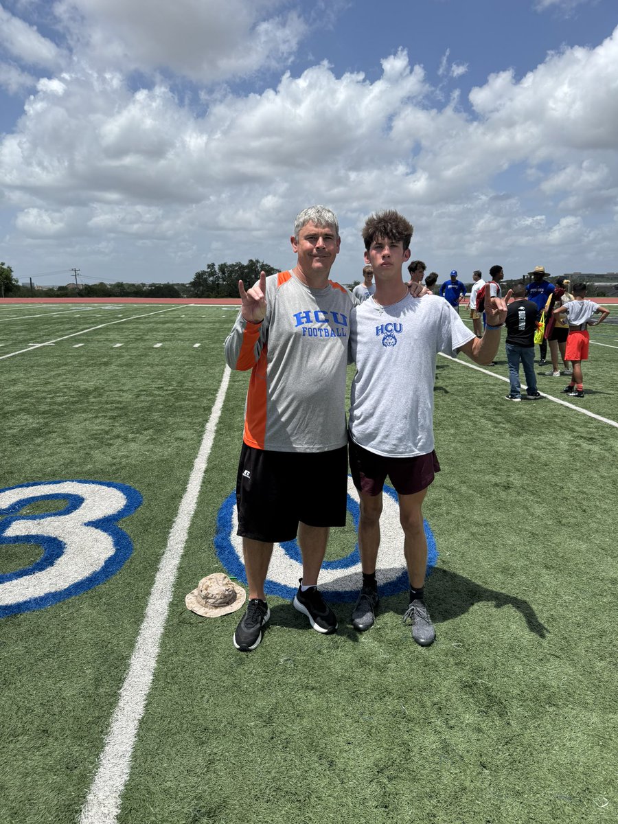 logan_keim15's tweet photo. I had a great time competing this morning @HCUFootball! Thank you @Coach_Nesbitt @HCUCoachBachtel  for the coaching and the hospitality! And thank you @coachabrego for coming to watch me compete @TexanFball @wlambert42 @CoachMcNeely_ https://t.co/9dGukIzY13