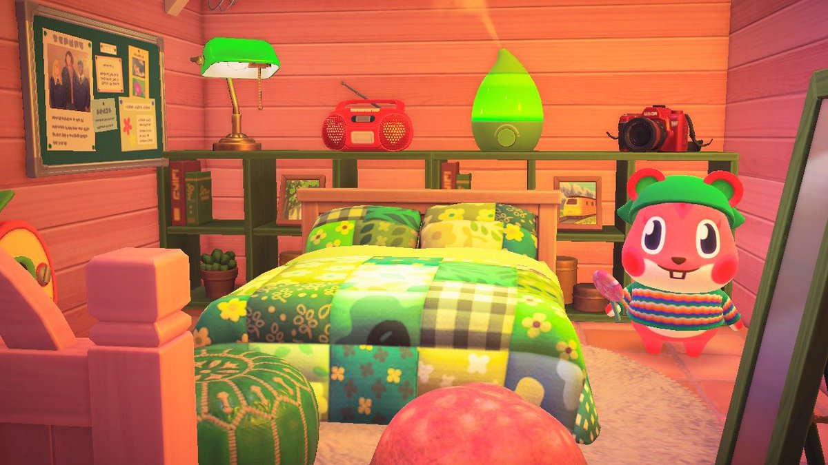 was revisiting my happy home designer builds and still really like this simple roomie one for apple and peaches