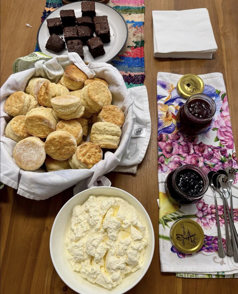 Gotcha_Media_'s tweet photo. A beautiful morning spent with the Treja Global Supply team 👏🏼

Thank you for having us, it was a pleasure to sit down, share stories, and enjoy some seriously good morning tea!

#SocialMedia #Procurement #globalsupplychain #SocialMediaManagement https://t.co/o3Li8TMJmZ