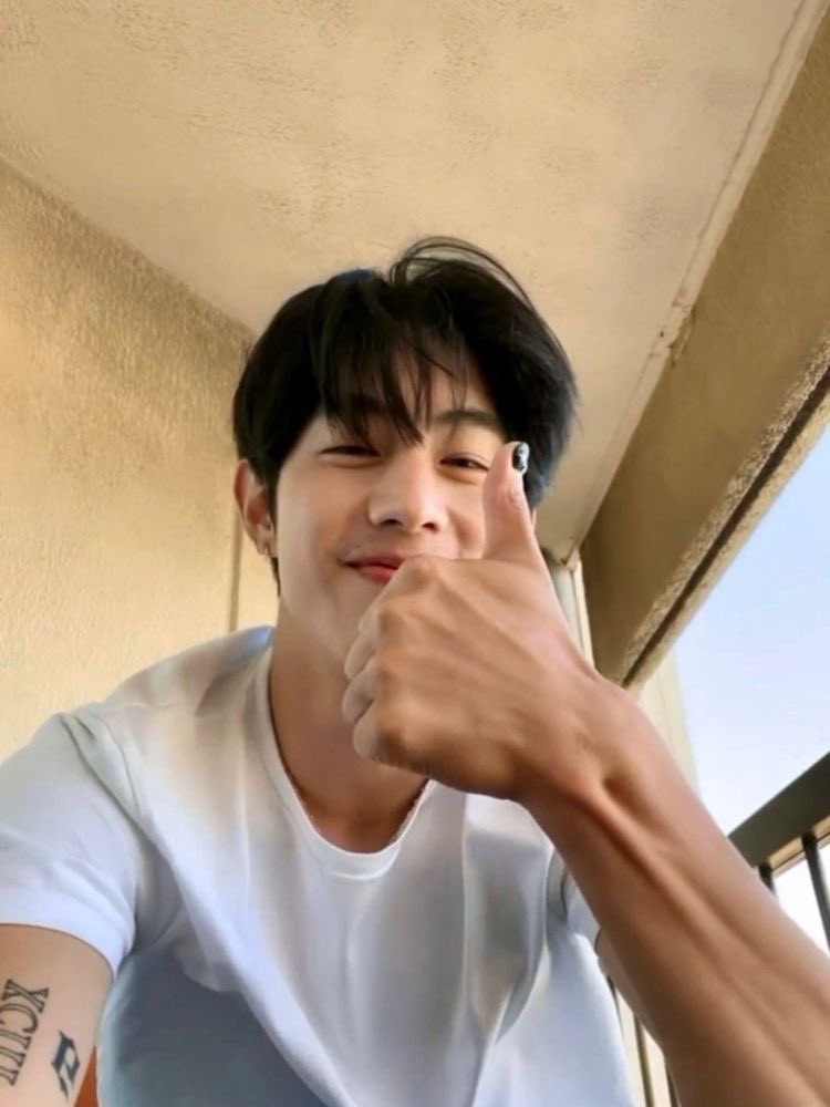 Just catching light and good moods.