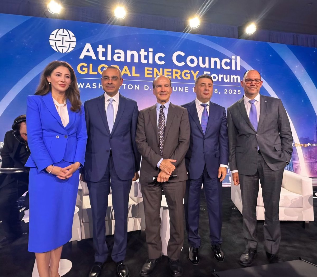 JuliaNesheiwat's tweet image. Energy security is once again a flashpoint in geopolitical competition & uncertainty. And North America's vast natural resources are more important than ever.
Thx to the @ACGlobalEnergy for having me moderate the panel on "Energy Security & Shifting Geopolitics."…