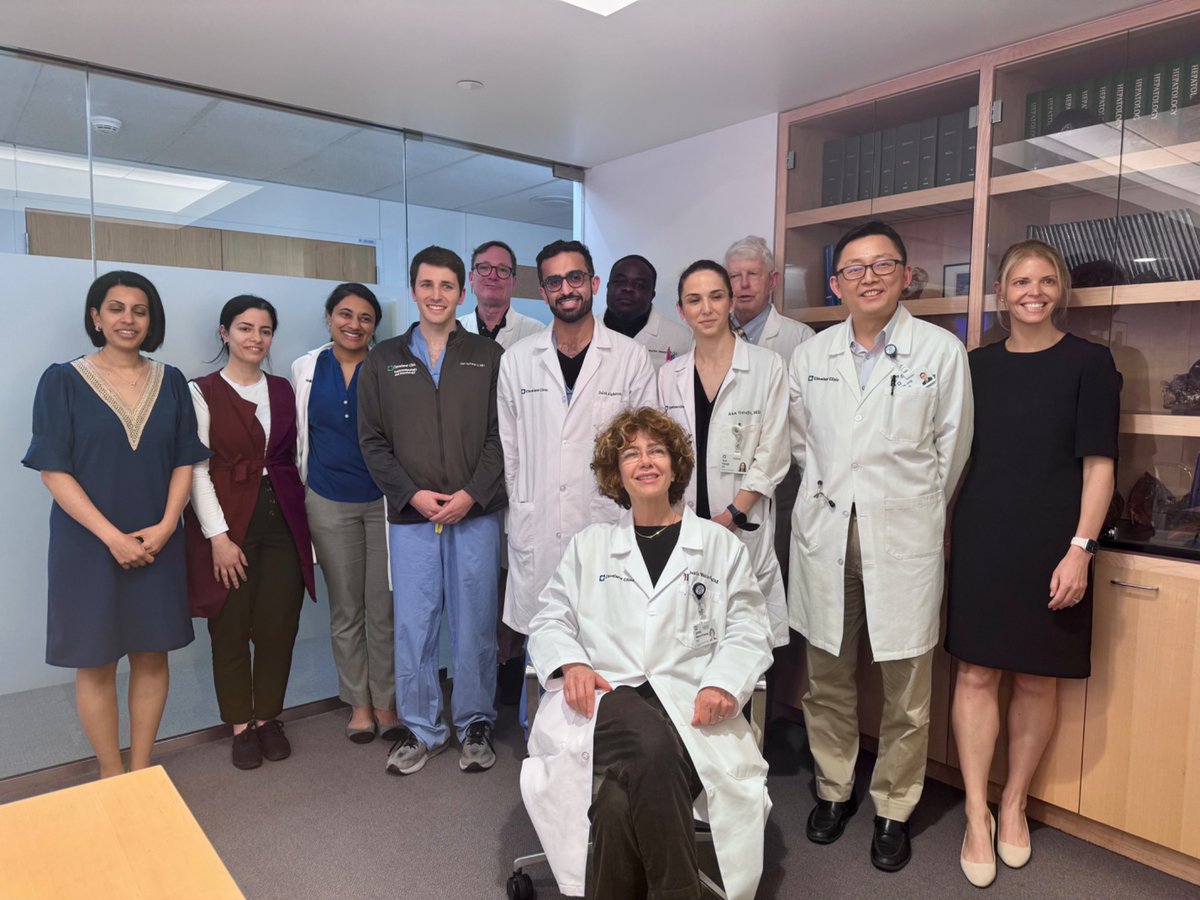 Saleh Alghsoon (@salehalghsoon) on Twitter photo بعد ٧ سنوات من التدريب في أمريكا، من الباطنة <a href="/UMMC/">University of Maryland Medical Center</a> إلى الجهاز الهضمي @TuftsMed و توجتها بزمالة زراعة الكبد <a href="/ClevelandClinic/">Cleveland Clinic</a>، أعود لوطني <a href="/NGHAnews/">MNGHA</a> <a href="/KSAU_HS/">جامعة الملك سعود بن عبدالعزيز للعلوم الصحية</a>.
شكري وامتناني لوالديّ الغاليين، وشريكة حياتي ، و لمشرفي الكرام.
#كبد #زراعة_الكبد <a href="/sasltksa/">الجمعية السعودية لأمراض وزراعة الكبد (SASLT)</a> بعد ٧ سنوات من التدريب في أمريكا، من الباطنة <a href="/UMMC/">University of Maryland Medical Center</a> إلى الجهاز الهضمي @TuftsMed و توجتها بزمالة زراعة الكبد <a href="/ClevelandClinic/">Cleveland Clinic</a>، أعود لوطني <a href="/NGHAnews/">MNGHA</a> <a href="/KSAU_HS/">جامعة الملك سعود بن عبدالعزيز للعلوم الصحية</a>.
شكري وامتناني لوالديّ الغاليين، وشريكة حياتي ، و لمشرفي الكرام.
#كبد #زراعة_الكبد <a href="/sasltksa/">الجمعية السعودية لأمراض وزراعة الكبد (SASLT)</a>