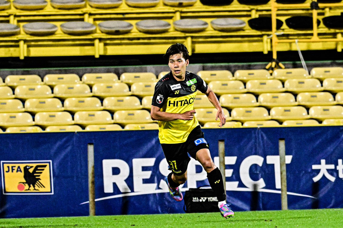 🟡#中島舜 選手が、プロC契約からプロA契約に変更となりました（6/11東洋大戦で所定の公式試合450分以上出場を達成）
🔗reysol.co.jp/news/topteam/-…

🗨️「A契約になることができて嬉しく思います。これからもっと責任と覚悟を持ってプレーし、柏レイソルの勝利に貢献できるように、一生懸命頑張ります」