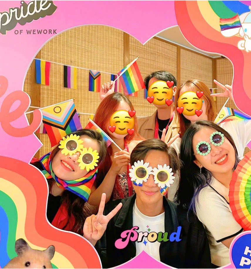 marcle1985's tweet photo. 🎉🎊 Celebrating Pride Month 🌈 at @WeWork 🇻🇳, a space where love, diversity, and inclusion are part of our everyday. Happy Pride 🌈
#PrideMonth #WeWorkVietnam #LoveIsLove #WeWorkLimTower3 #WeWorkeTownCentral https://t.co/qtTgDq9K2Y