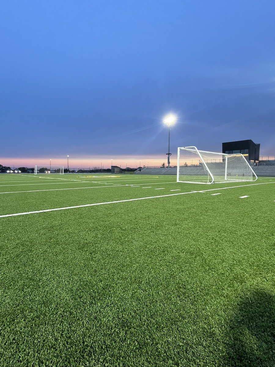 GE_GirlsSoccer's tweet image. A fantastic open field to wrap up a great week!
Every opportunity provided, these players keep showing up. The complete commitment to this process would make any coach happy and grateful.
Rewarding to see the connection and development happening in real time.
Go Griffs!
