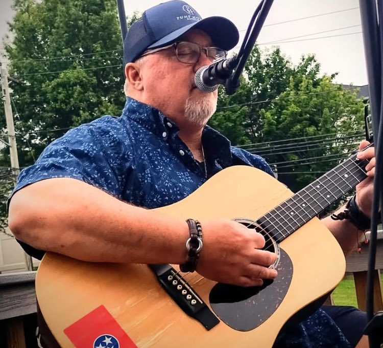 “Help Me Make It Through The Night” #acousticcover #americanasoul youtube.com/shorts/E0SKE_t… via <a href="/YouTube/">YouTube</a>