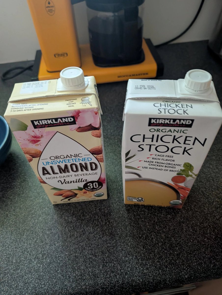 Upvote Humor tweet media