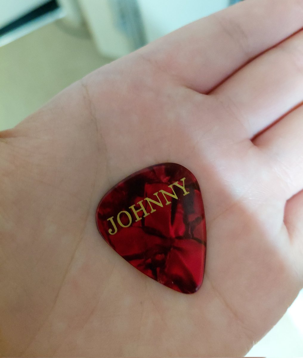 gray 𖦹 tweet media