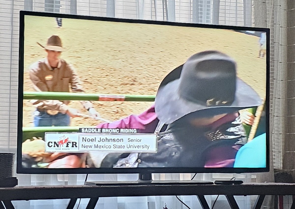 kensando11's tweet image. Watching some @collegerodeo action tonight!! Got a couple of bronc riders from @nmsu 
@NMStateAggies #CNFR 
🐎🐎🐎