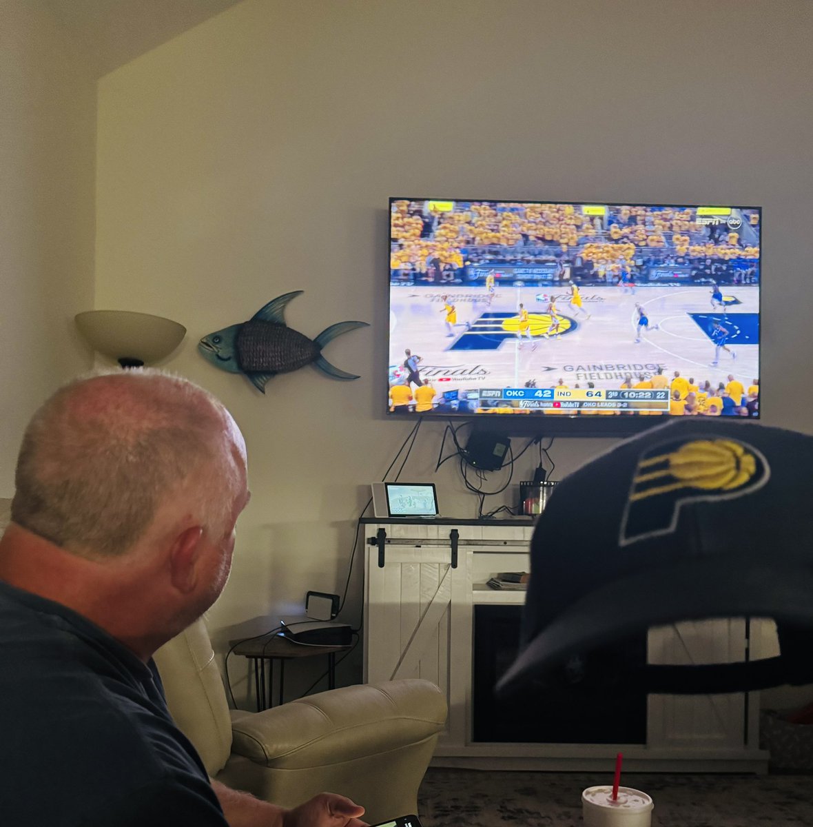 dougwmize's tweet image. Taking a break from the beach to try to pull these Pacers in Game 6! @chrisjgriggs trying to bring us some good luck before his next ice cream break! #YesCers
