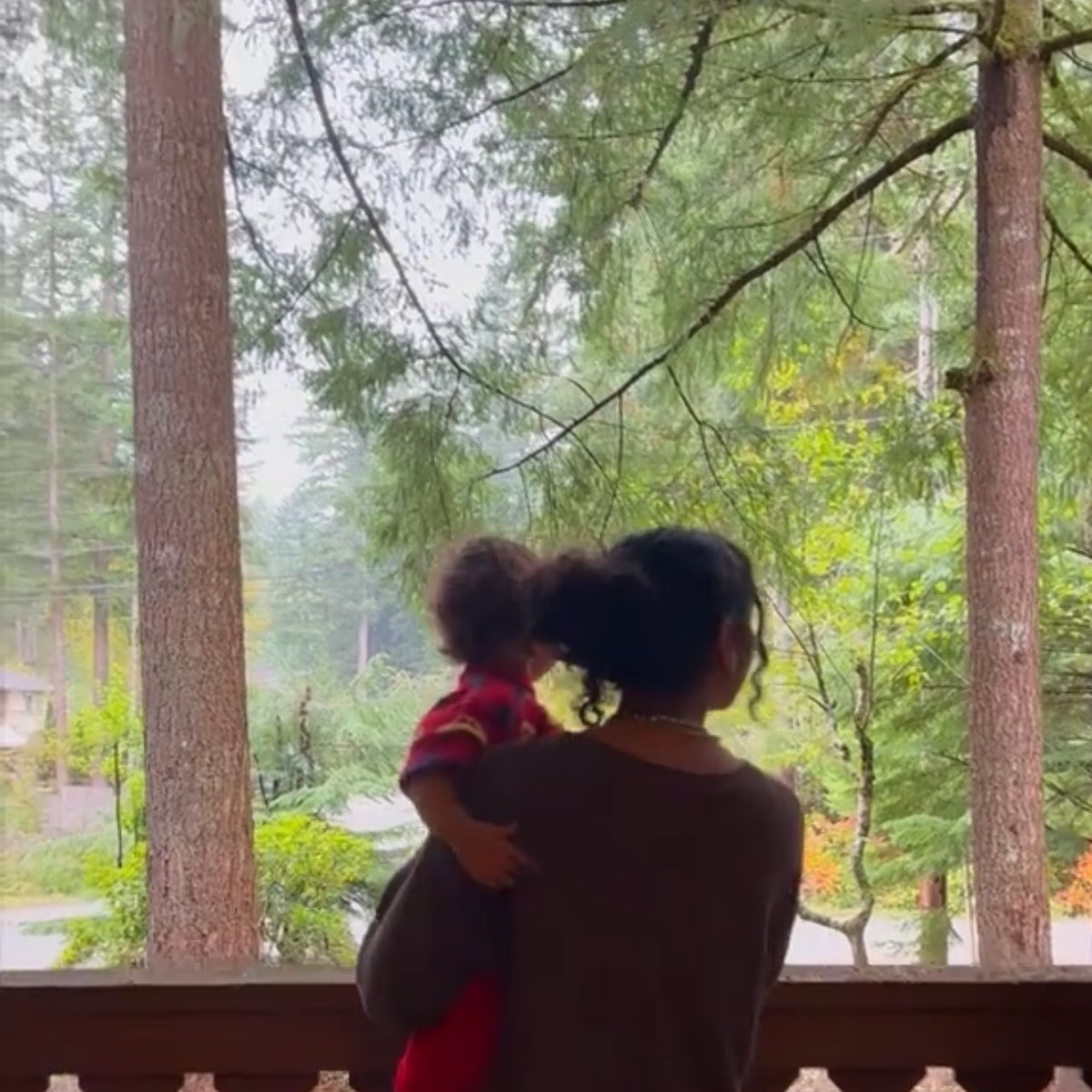 futurejiara's tweet image. _____ ______ ______ _____
← jj maybank 🏄🏼♂️
⁵ ᵐⁱⁿᵘᵗᵉˢ
maybank family trip to oregon ❤️🌲