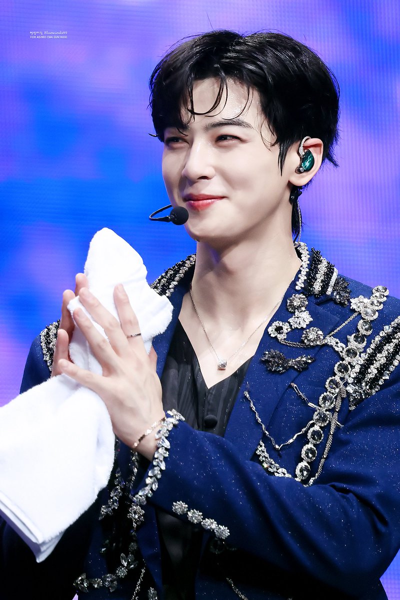 250608 
🥰🥰🥰🥰

#차은우 #CHAEUNWOO #ウヌ 
#아스트로 #ASTRO
<a href="/CHAEUNWOO_offcl/">CHA EUN-WOO OFFICIAL</a>