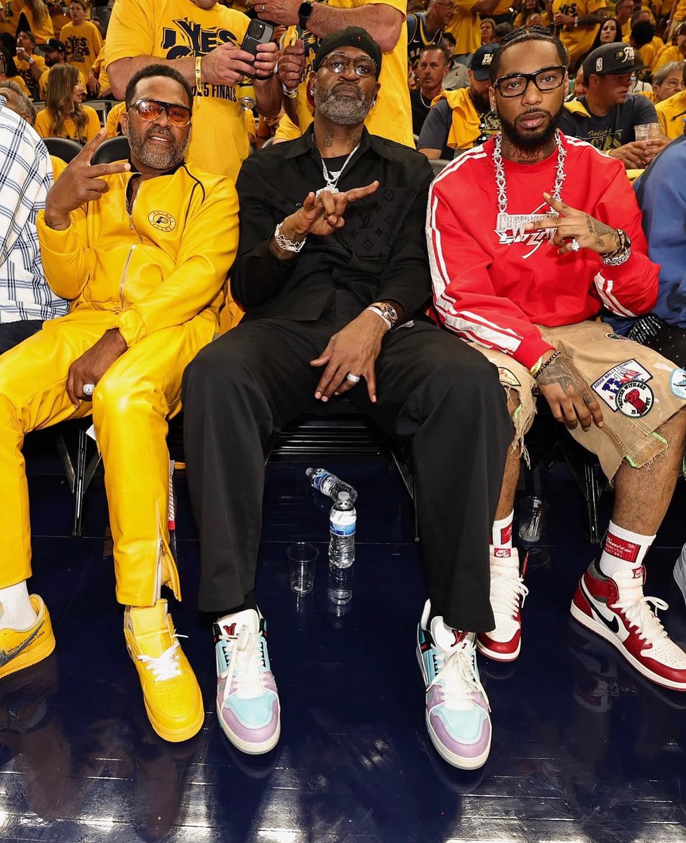 2Cool2Blog tweet media