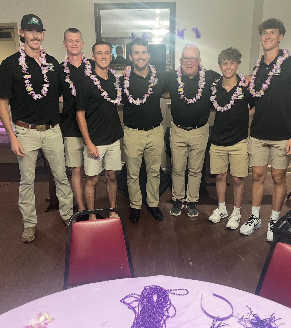 We had a great time helping with Charter Senior Living’s fundraiser tonight! Thank you Ms. Harville for your hard work and allowing us to be part of a great event!