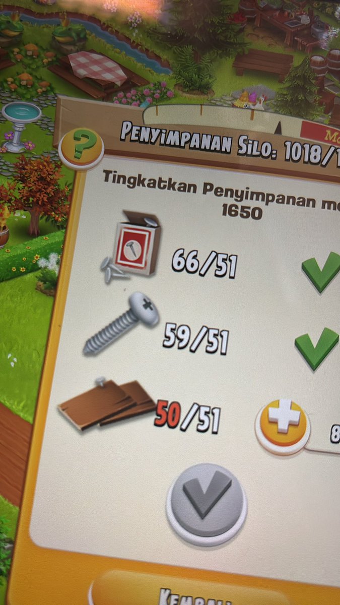 gais ada yang jual bilah kayu? or trade samaa sekrup dan pakuuu