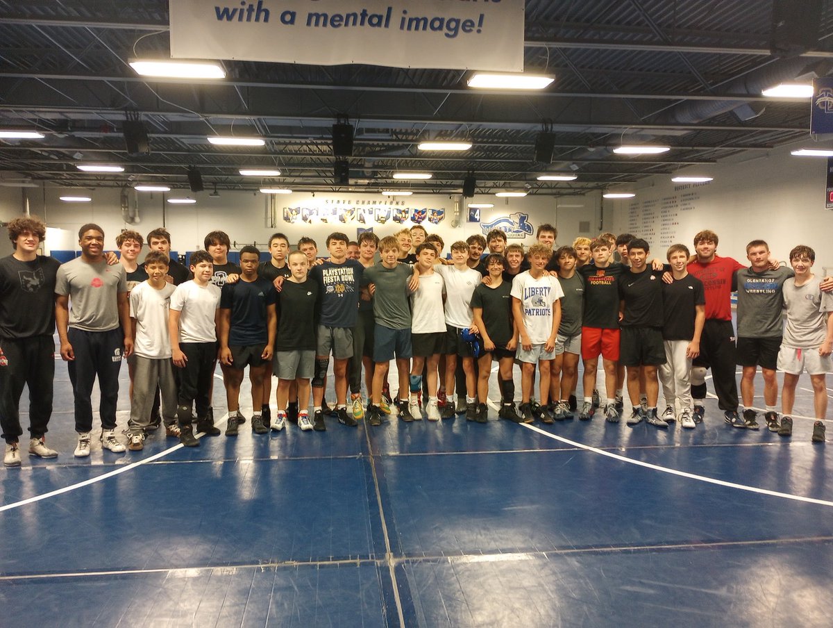 Thank you to Dylan Russo and Brandon Cannon camp clinicians tonight! #Patriots🗽