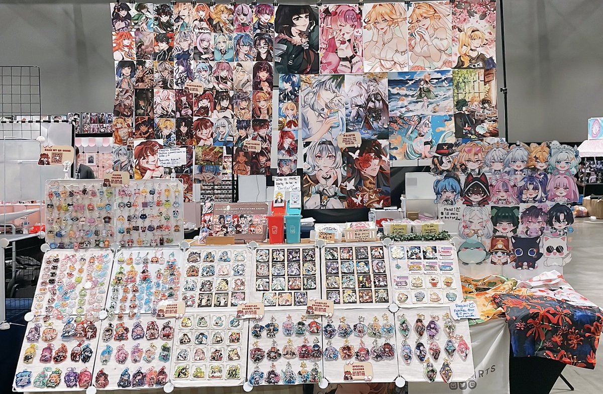 grakanarts's tweet photo. ❣️OFFKAI TABLE #8❣️

Hello!! It’s my first year at offkai🥺. I’m excited to talk to people🩷. 

Every purchase comes with a freebie of my vtuber (I’m also taking commissions on my ipad)👉🏻👈🏻.

#offkaiexpo2025 #Offkaigen4 https://t.co/OpBzt2JNal